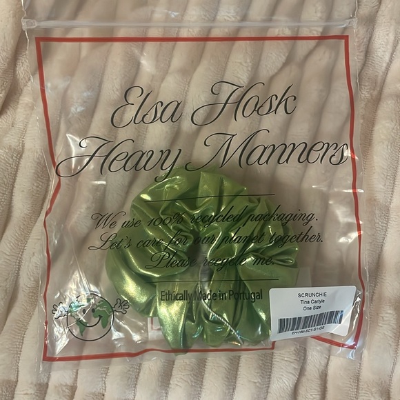 Heavy Manners/Elsa Hosk Scrunchie - Picture 2 of 8